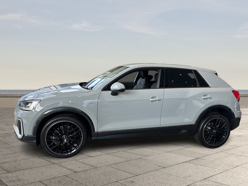 More views of Audi Q2