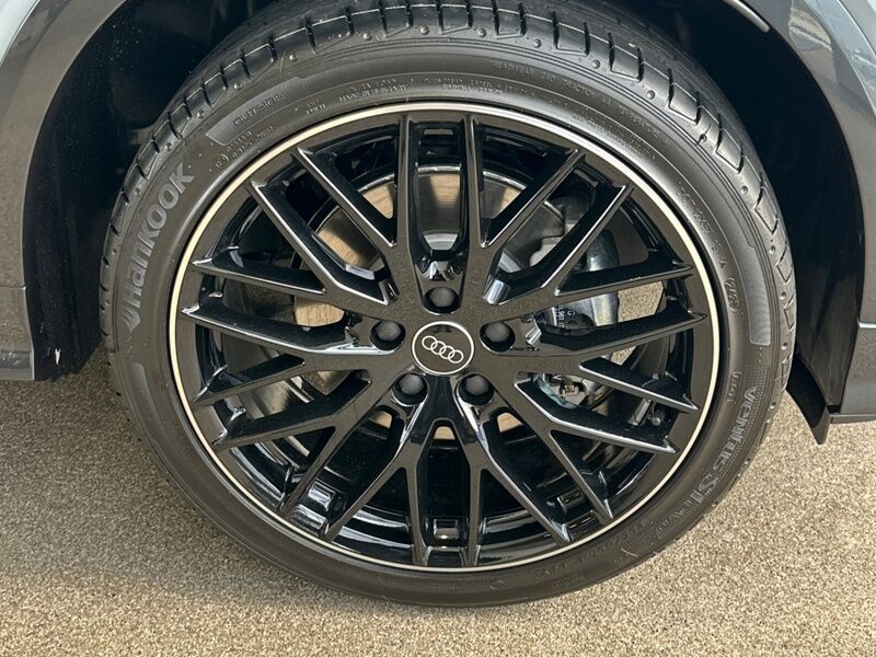 More views of Audi Q2