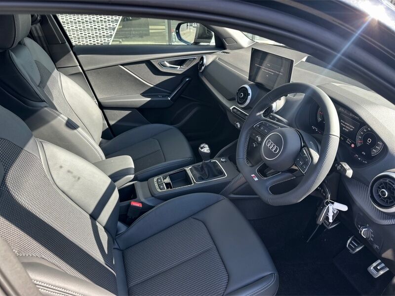 More views of Audi Q2