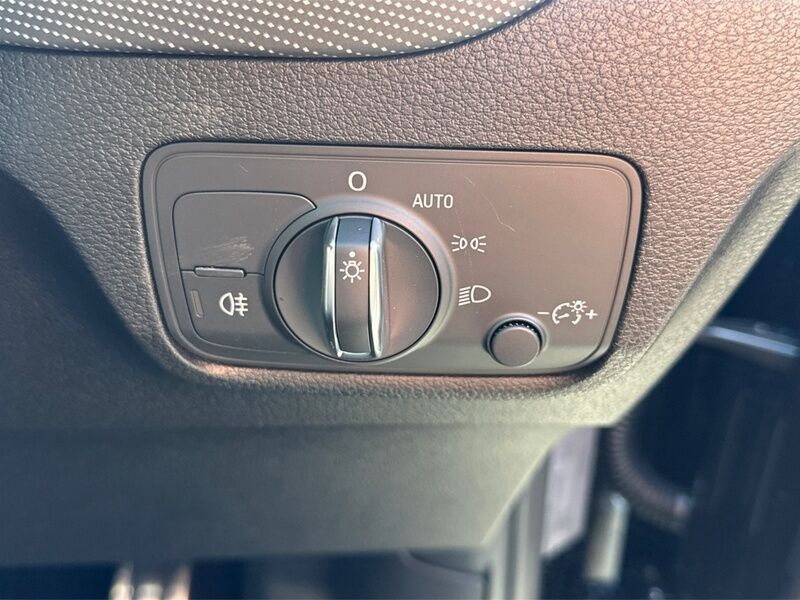 More views of Audi Q2