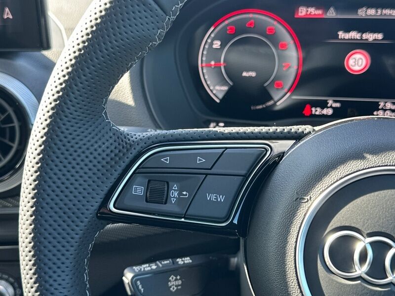 More views of Audi Q2