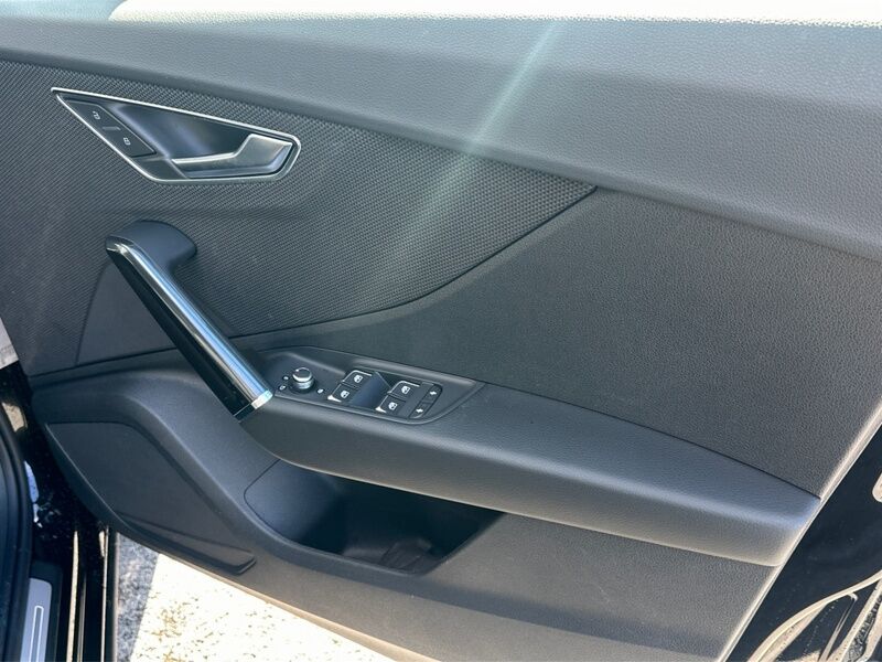 More views of Audi Q2