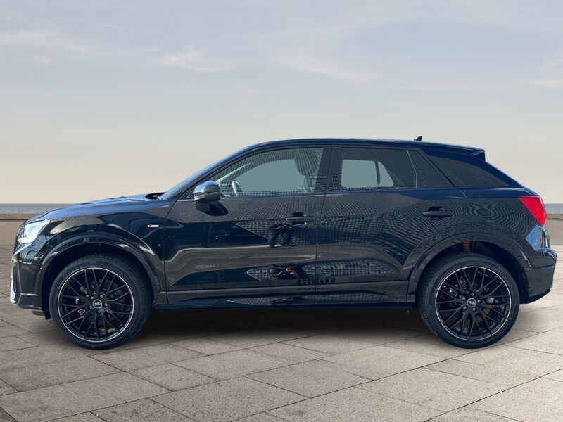 More views of Audi Q2