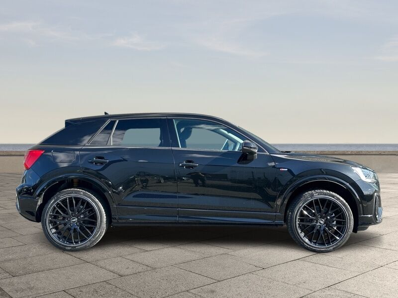 More views of Audi Q2