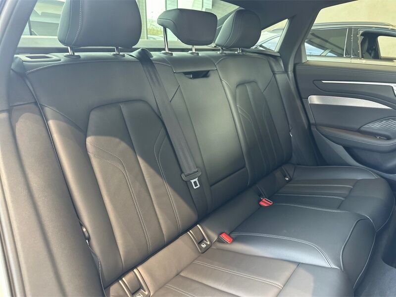 More views of Audi A6