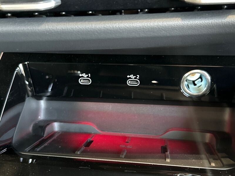 More views of Audi A6