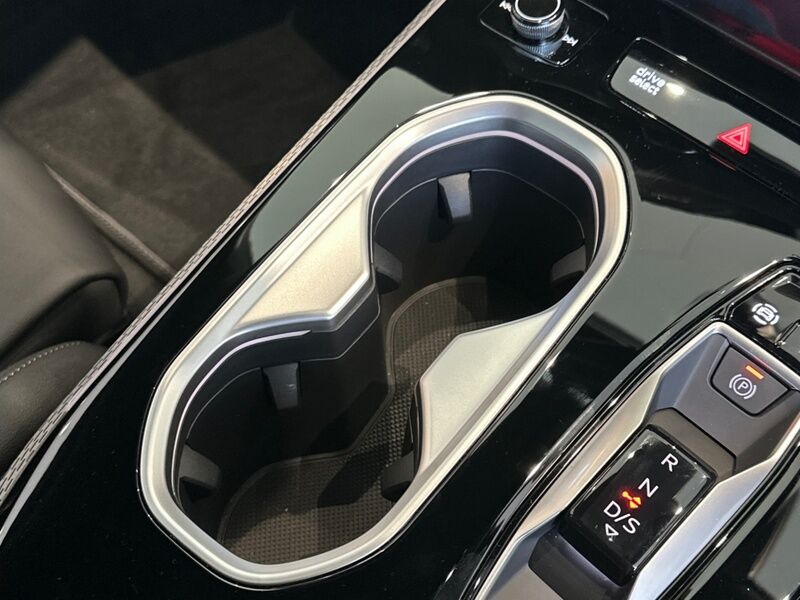 More views of Audi A6