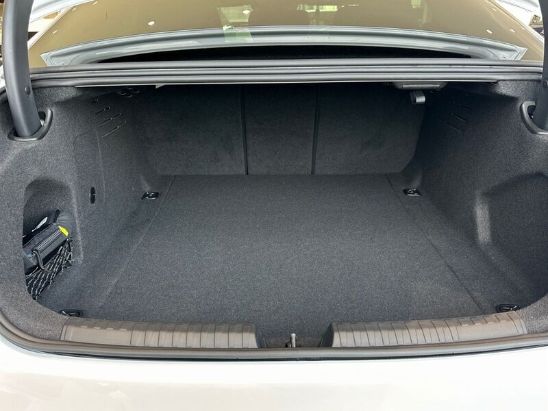 More views of Audi A6