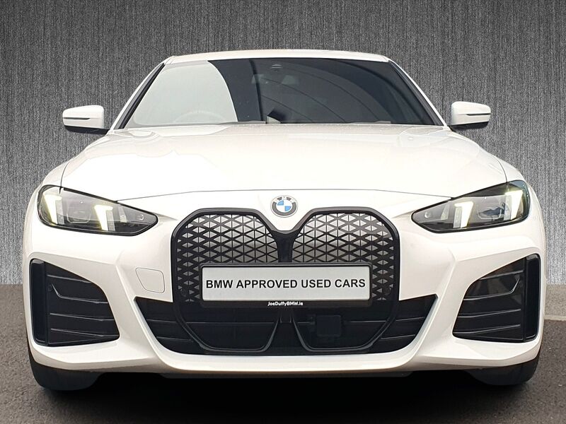 More views of BMW i4