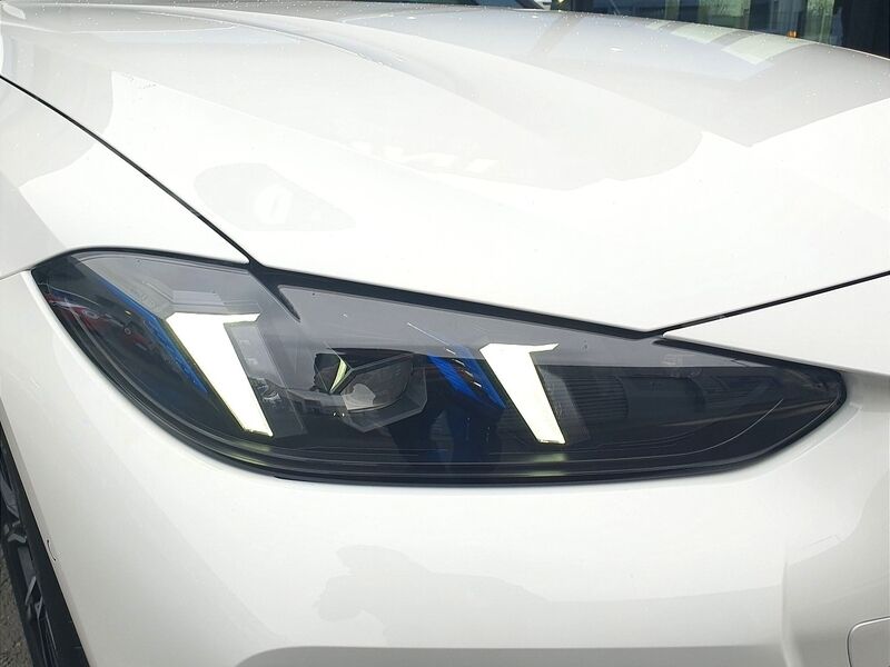 More views of BMW i4