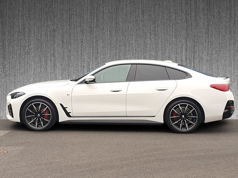 More views of BMW i4