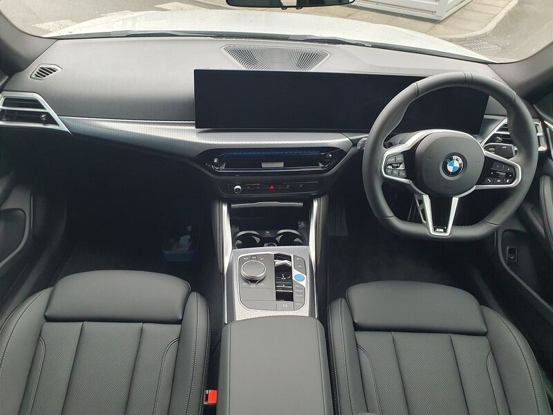 More views of BMW i4