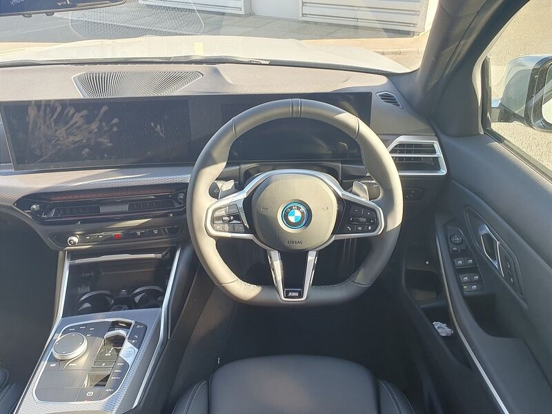 More views of BMW 3-Series
