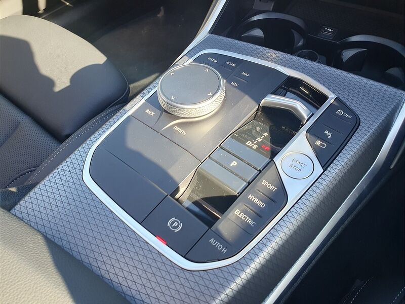 More views of BMW 3-Series