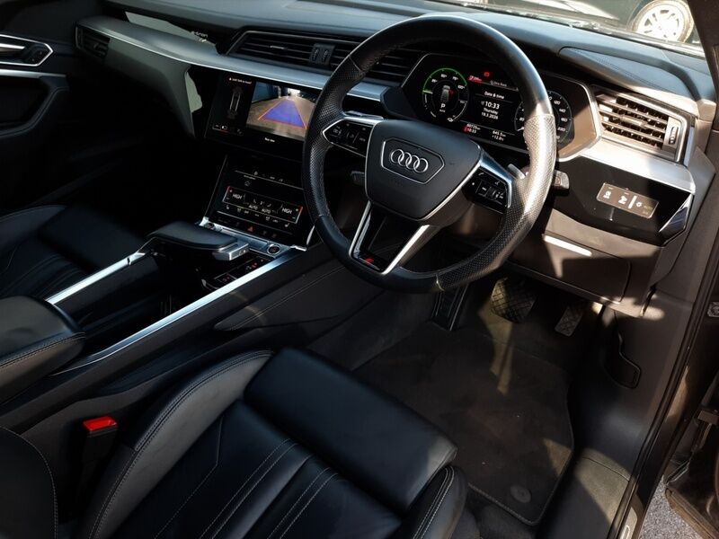 More views of Audi e-tron