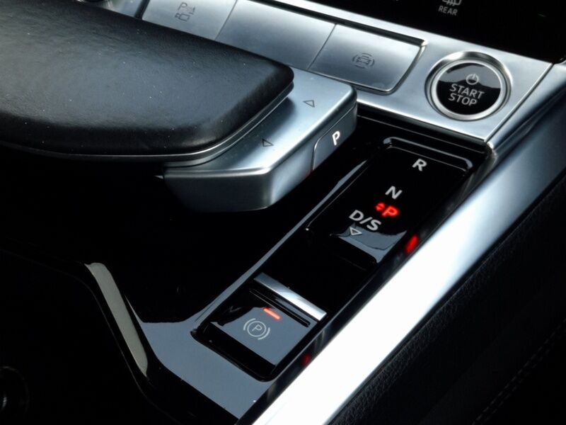 More views of Audi e-tron