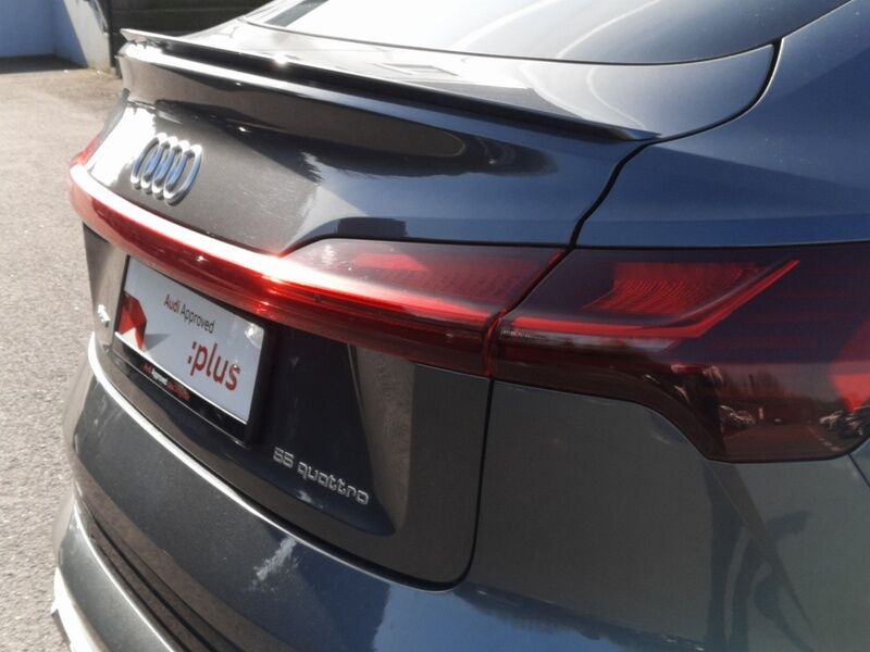 More views of Audi e-tron