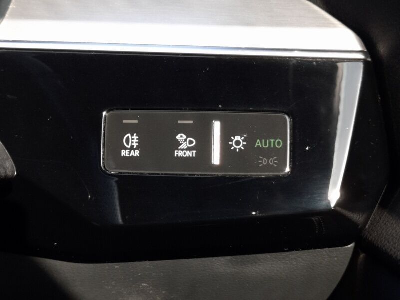 More views of Audi e-tron