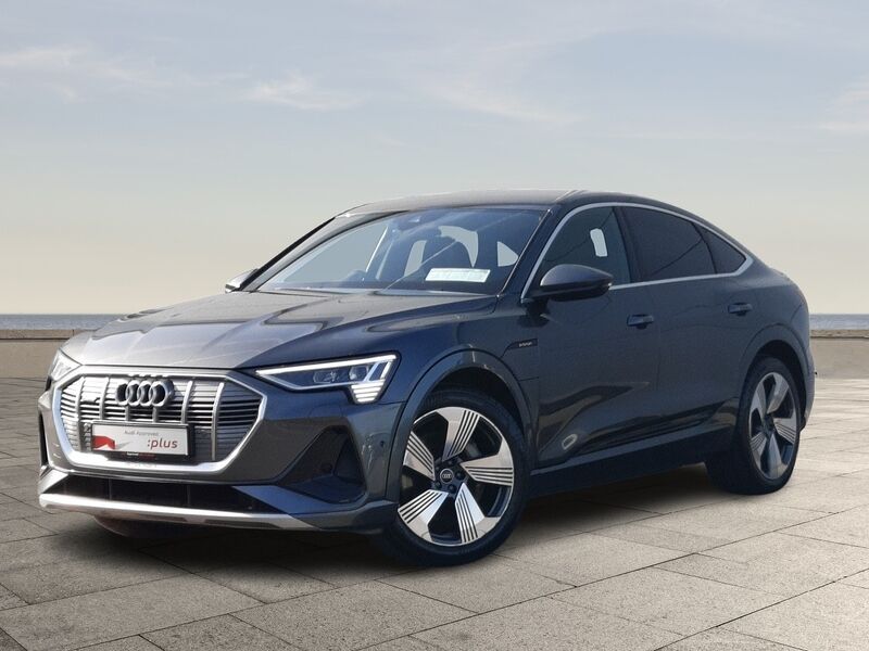 More views of Audi e-tron