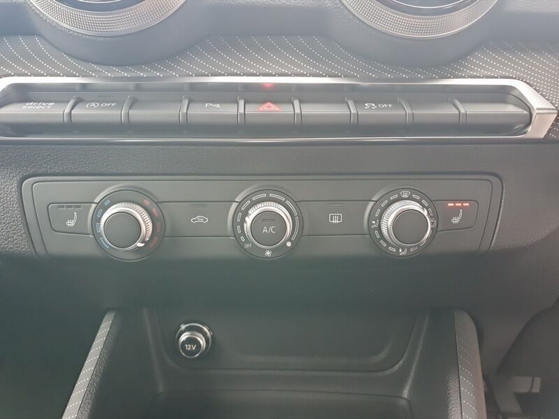 More views of Audi Q2