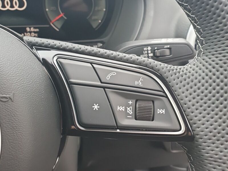 More views of Audi Q2