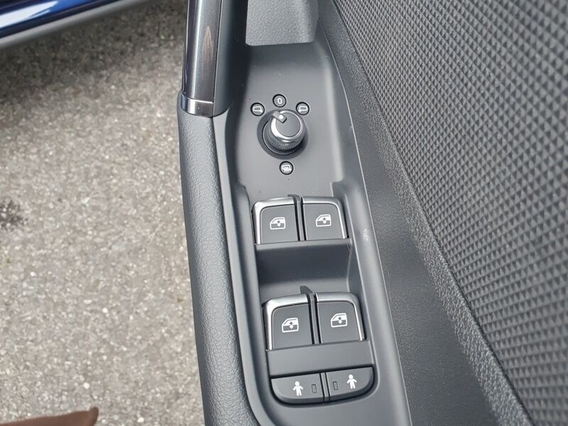 More views of Audi Q2