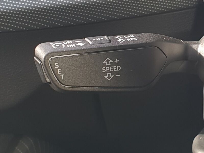 More views of Audi Q2