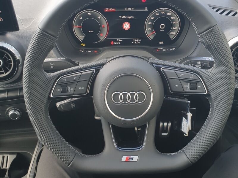 More views of Audi Q2