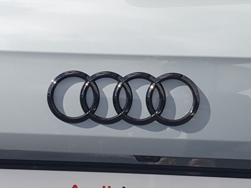 More views of Audi Q2