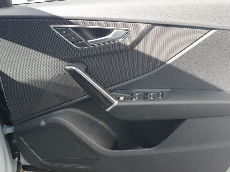 More views of Audi Q2