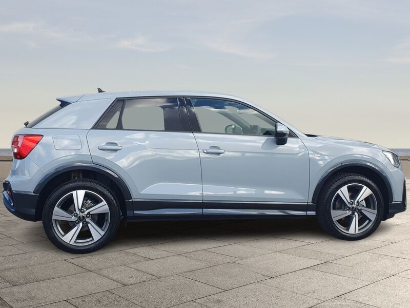 More views of Audi Q2