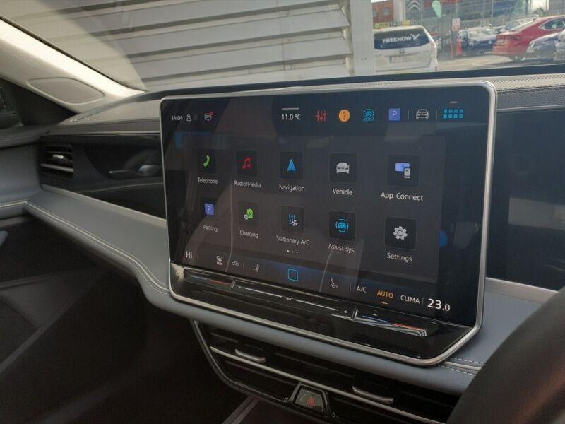 More views of Volkswagen Passat