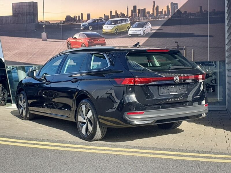 More views of Volkswagen Passat