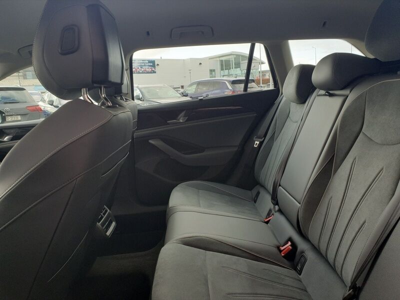 More views of Volkswagen Passat