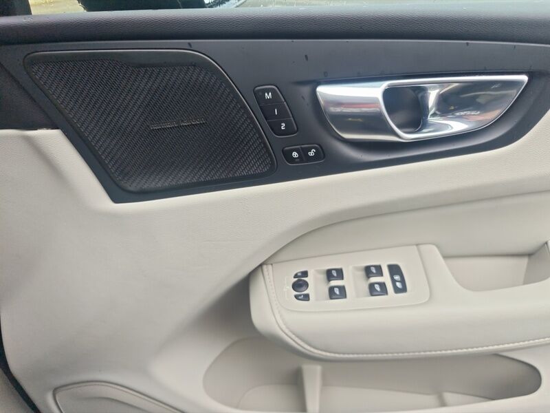 More views of Volvo XC60