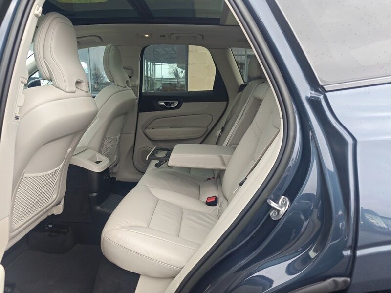 More views of Volvo XC60