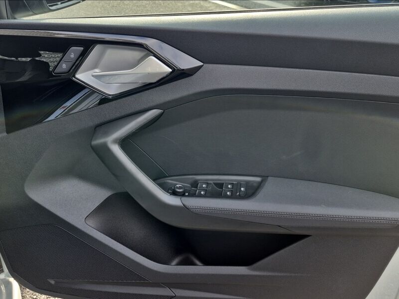 More views of Audi A1