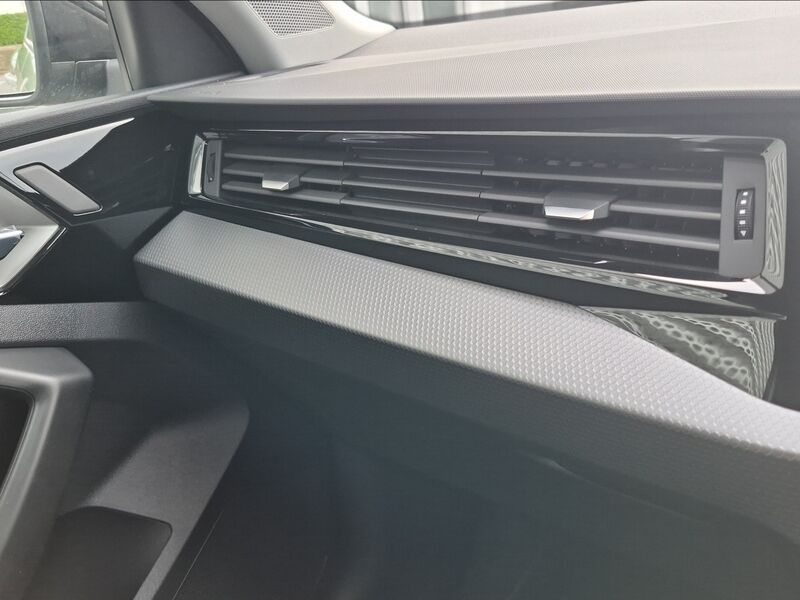 More views of Audi A1