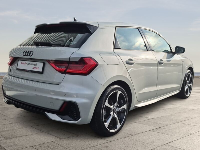 More views of Audi A1