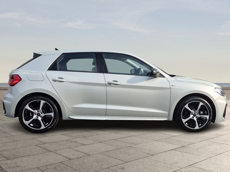 More views of Audi A1
