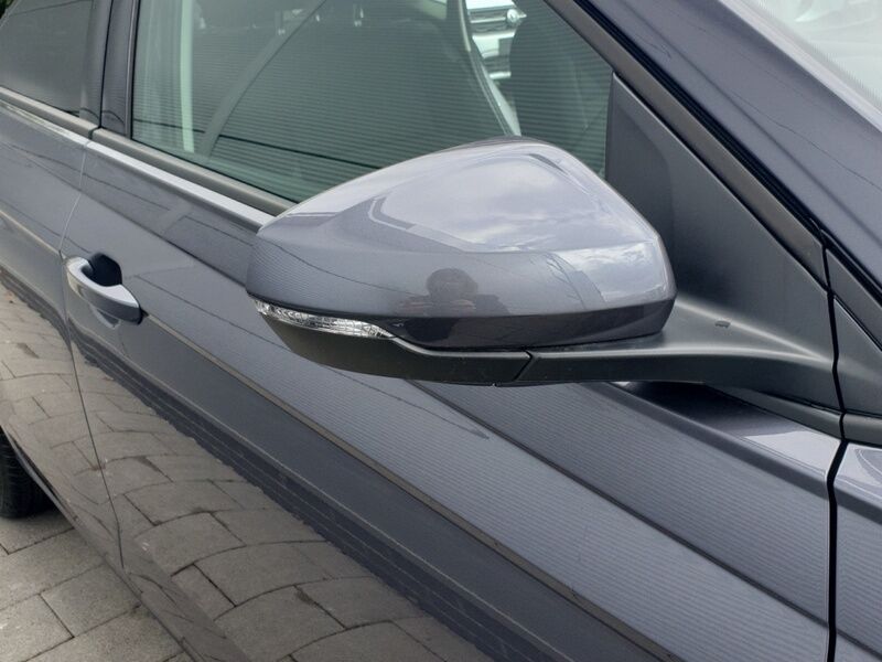 More views of Volkswagen Polo