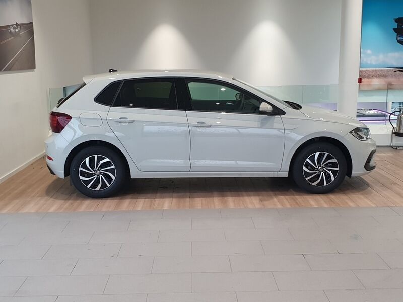 More views of Volkswagen Polo