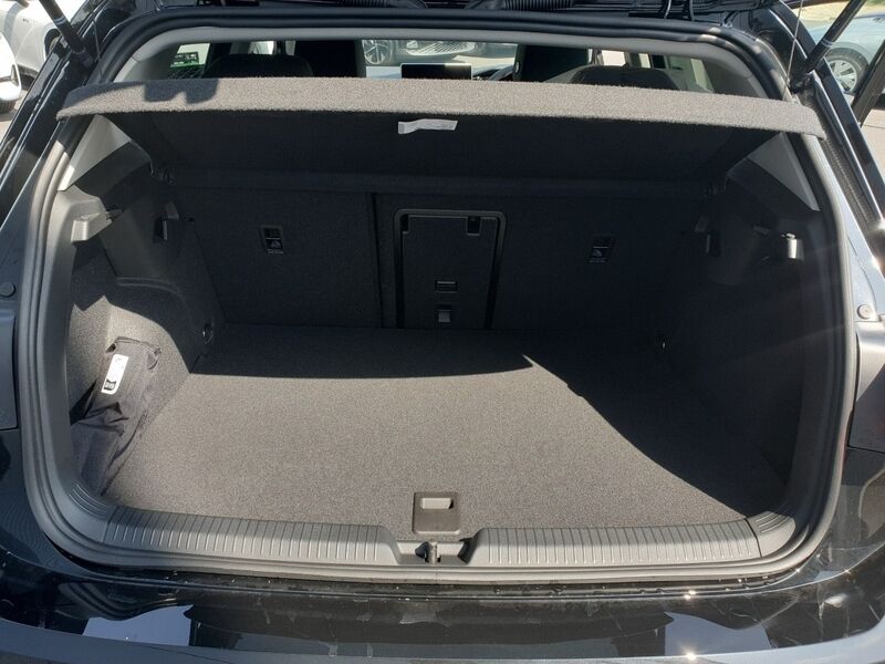 More views of Volkswagen Golf