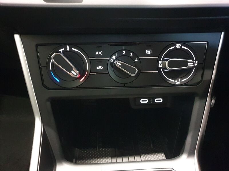 More views of Volkswagen Polo