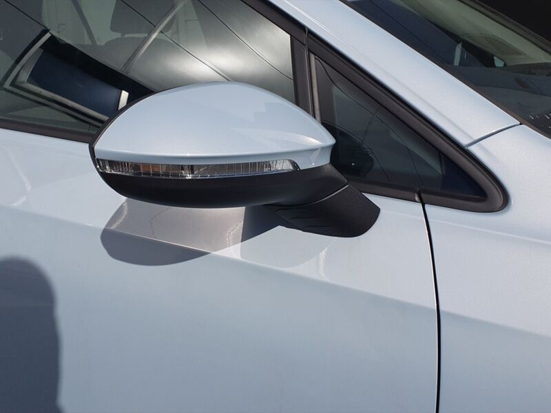 More views of Volkswagen Golf