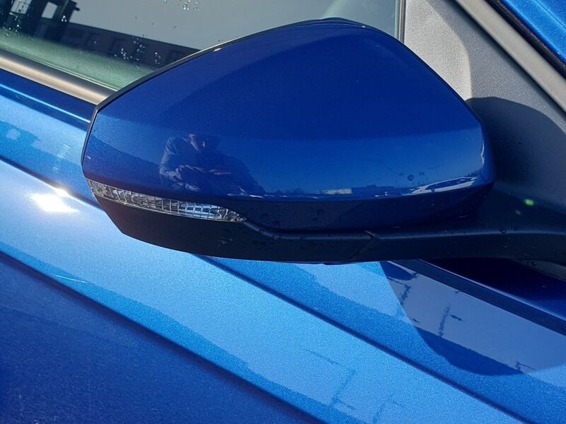 More views of Volkswagen Polo