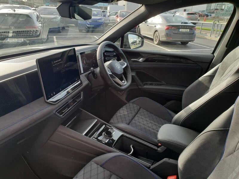 More views of Volkswagen Tiguan
