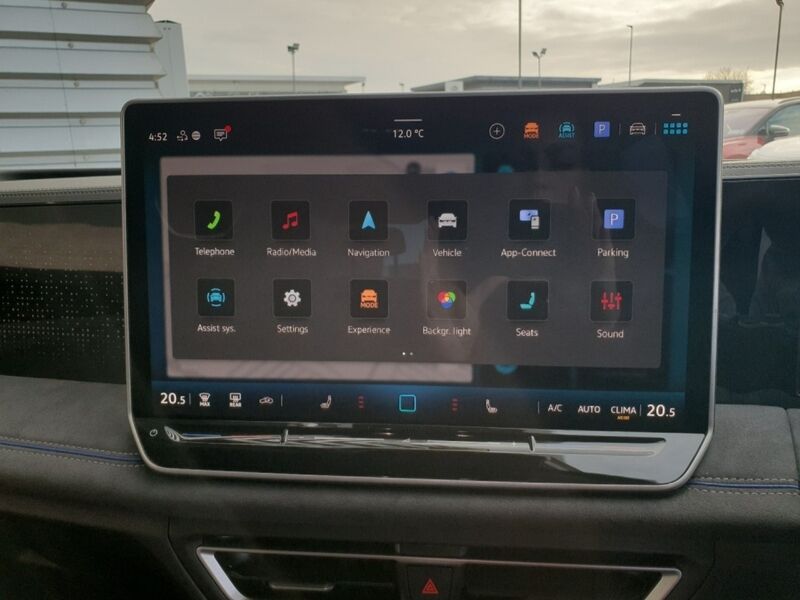 More views of Volkswagen Tiguan