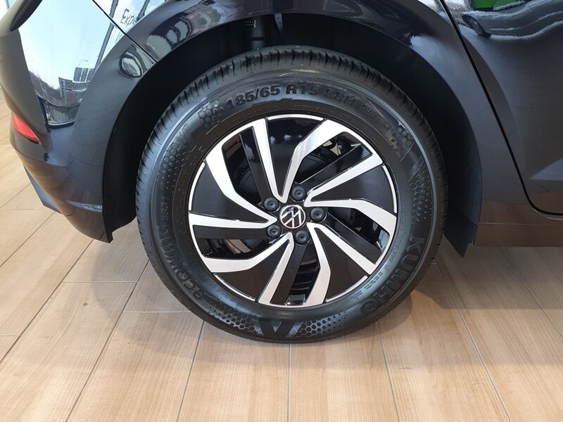 More views of Volkswagen Polo