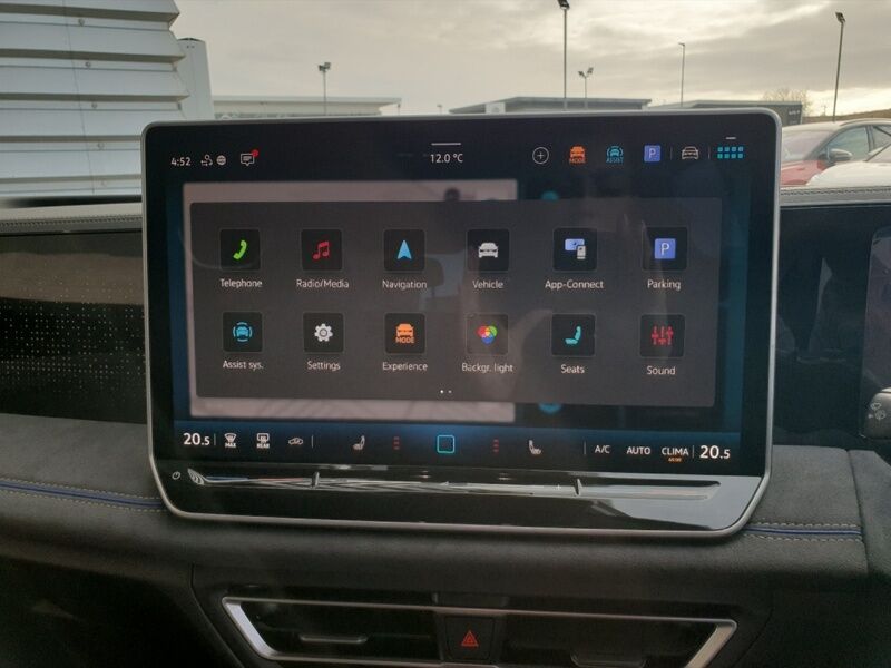 More views of Volkswagen Tiguan